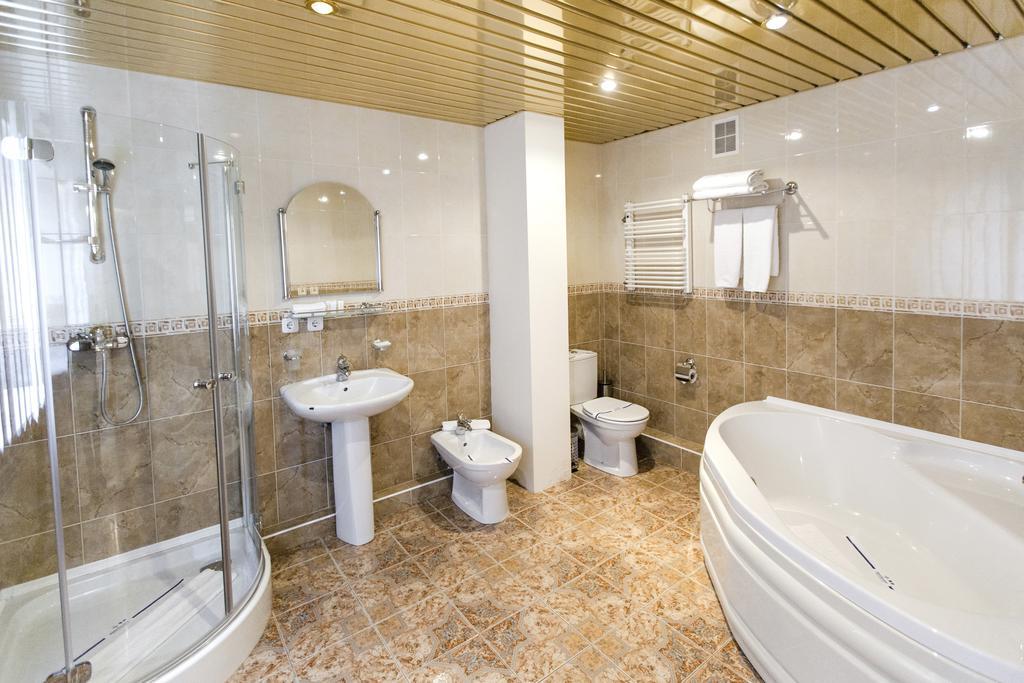 Evropeyskiy Kremenchuk Habitación foto